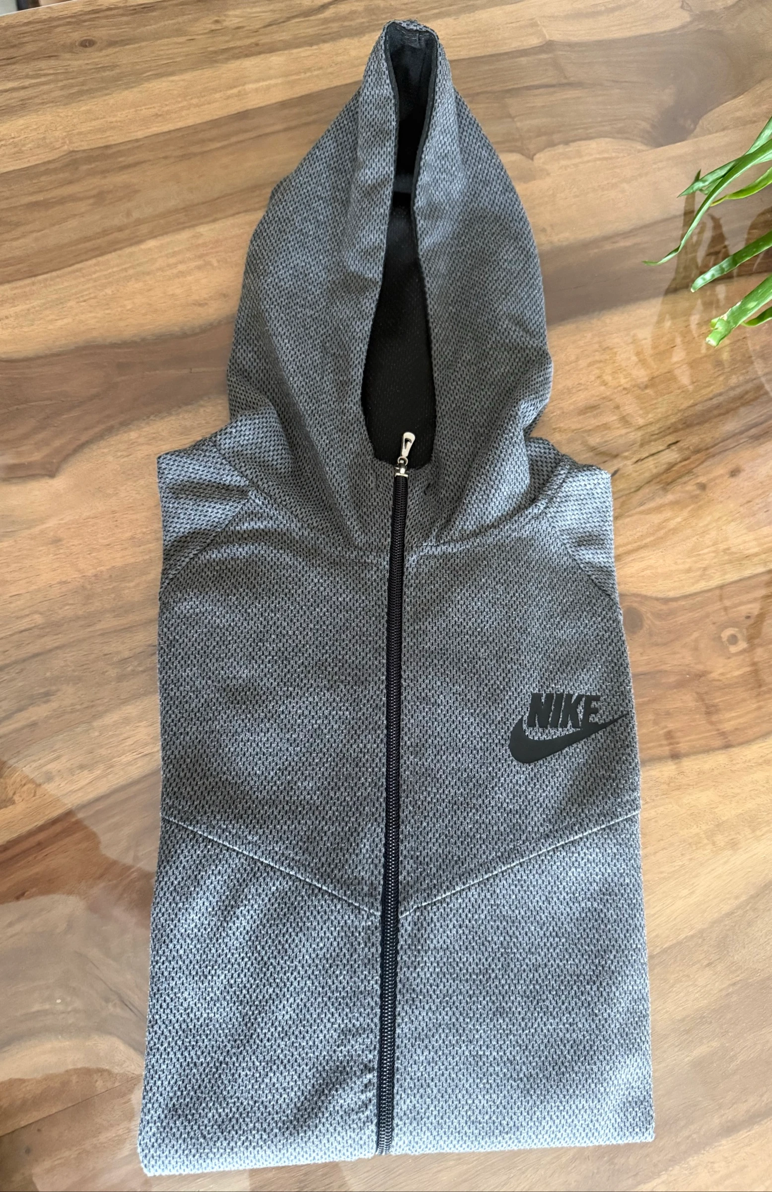 Jaqueta esportiva Nike Homem Running Cinza Mescla Tamanho M com Capuz – Muito Bom Estado – photo 3